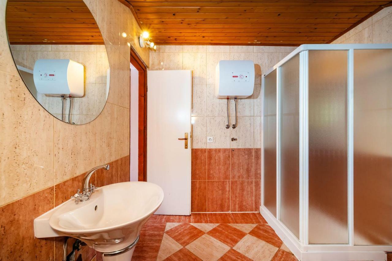 Vacation House Anna Karlobag Luaran gambar